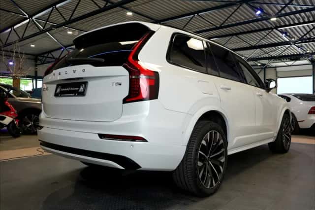Volvo XC90 (2025) thumbnail 5