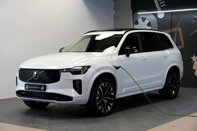 Volvo XC90 (2025) thumbnail 6