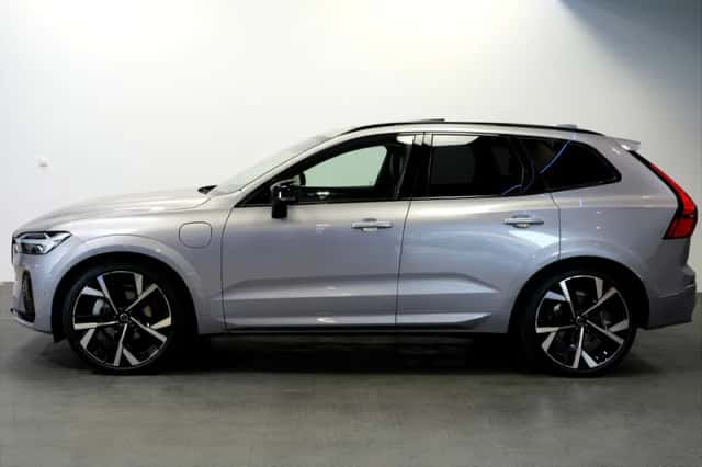 Volvo XC60 (2025) thumbnail 3