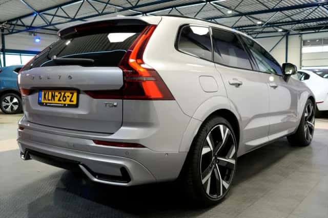 Volvo XC60 (2025) thumbnail 5