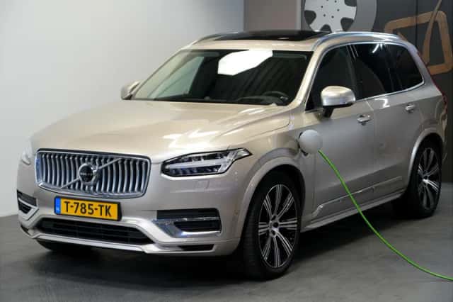 Volvo XC90 (2023) thumbnail 1