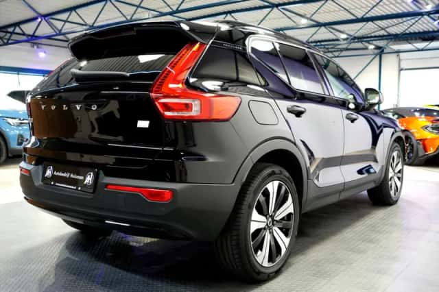 Volvo XC40 (2022) thumbnail 5