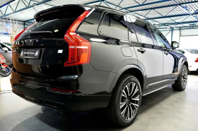 Volvo XC90 (2023) thumbnail 5