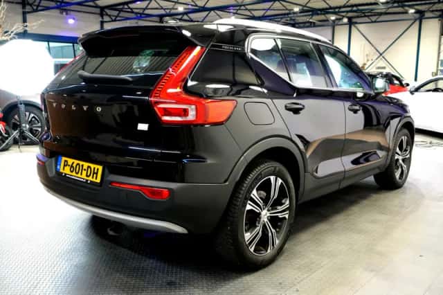 Volvo XC40 (2022) thumbnail 5
