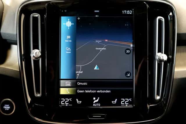 Volvo XC40 (2022) thumbnail 6