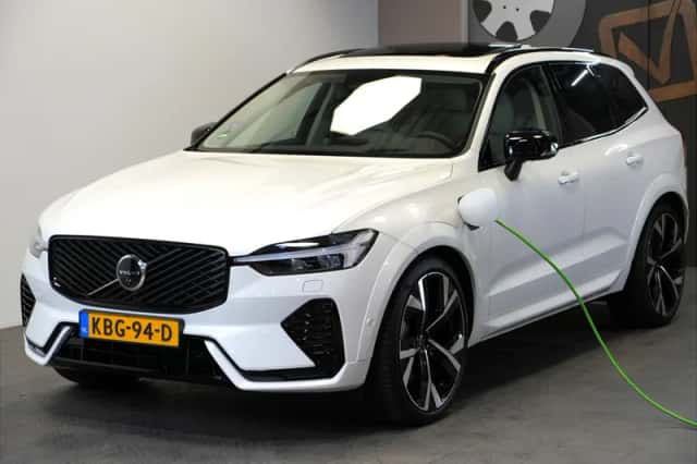 Volvo XC60 (2026) thumbnail 1