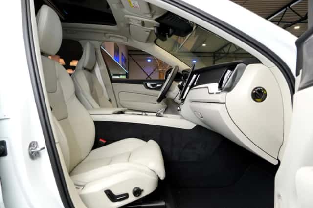 Volvo XC60 (2026) thumbnail 4