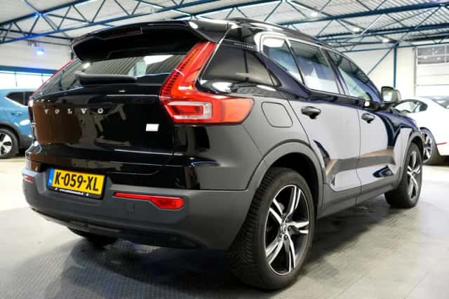 Volvo XC40 (2021) thumbnail 5