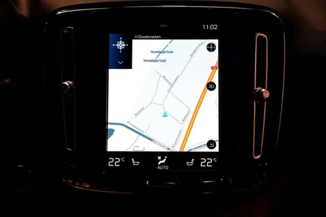 Volvo XC40 (2022) thumbnail 6