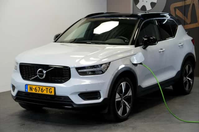 Volvo XC40 (2022) thumbnail 1