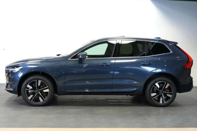 Volvo XC60 (2025) thumbnail 3