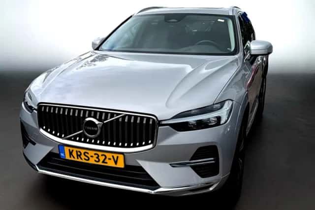 Volvo XC60 (2023) thumbnail 1