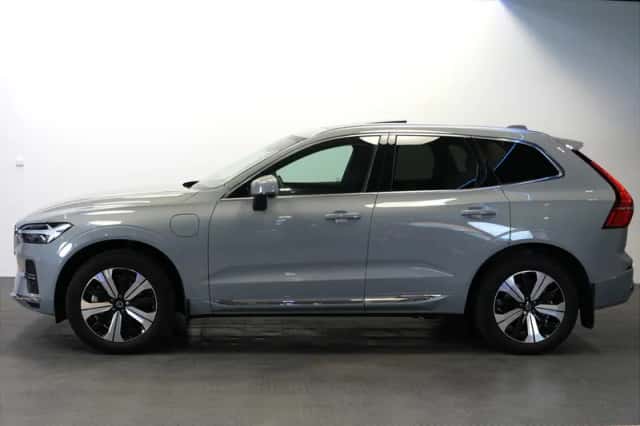 Volvo XC60 (2024) thumbnail 3