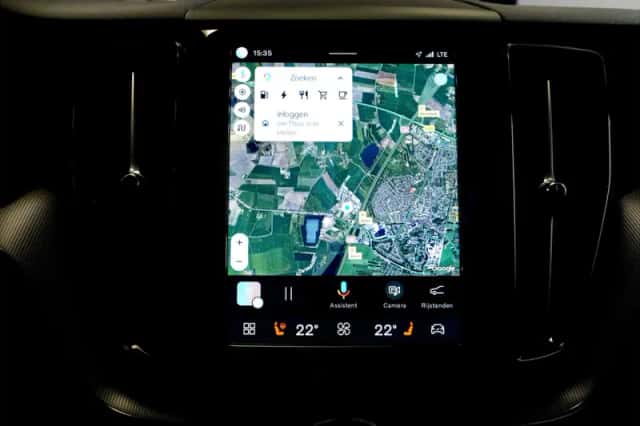 Volvo XC60 (2024) thumbnail 6