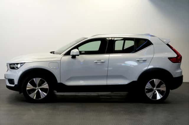 Volvo XC40 (2021) thumbnail 3