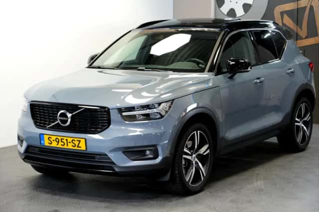 Volvo XC40 (2019) thumbnail 1