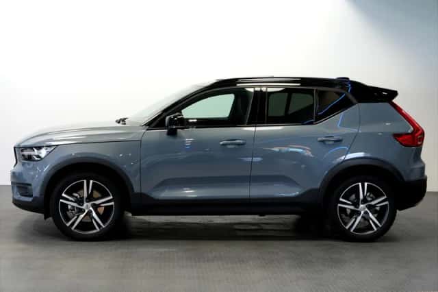 Volvo XC40 (2019) thumbnail 3