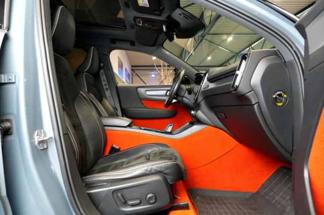 Volvo XC40 (2019) thumbnail 4