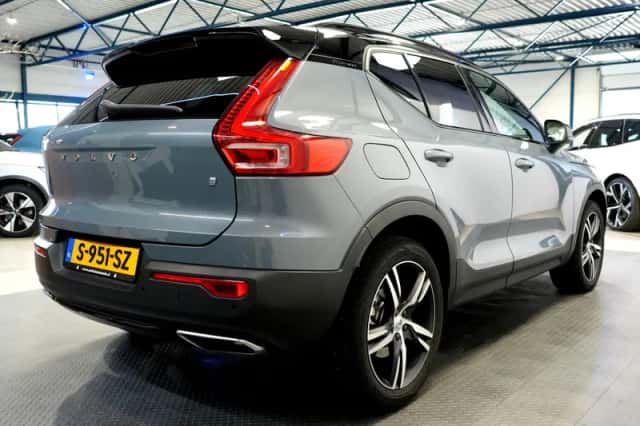 Volvo XC40 (2019) thumbnail 5