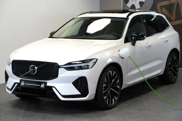 Volvo XC60 (2025) thumbnail 1