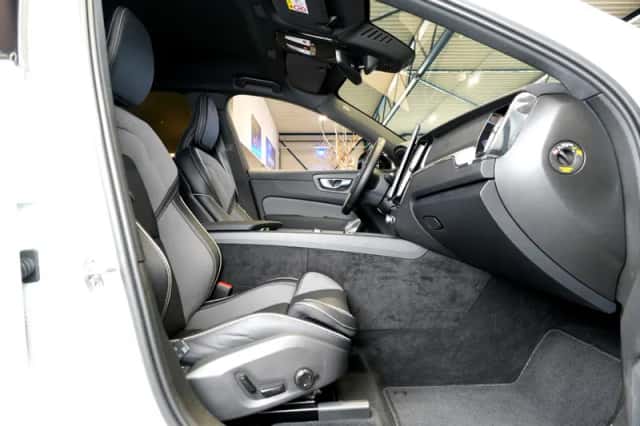 Volvo XC60 (2025) thumbnail 4