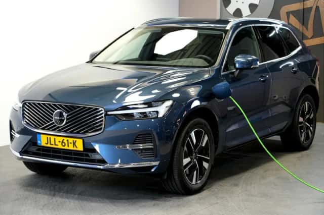 Volvo XC60 (2025) thumbnail 1