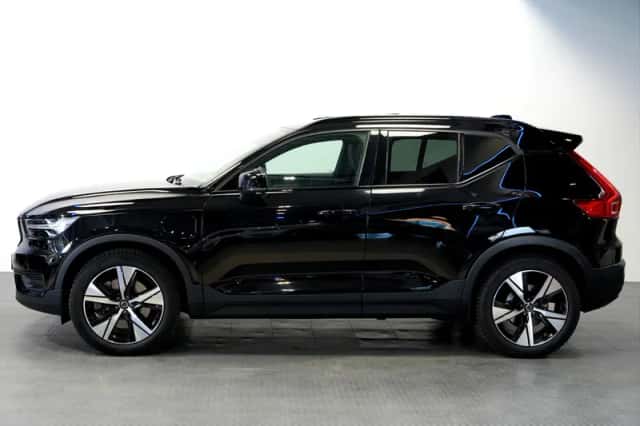 Volvo XC40 (2021) thumbnail 3