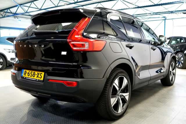 Volvo XC40 (2021) thumbnail 5
