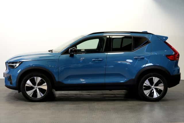 Volvo XC40 (2022) thumbnail 3
