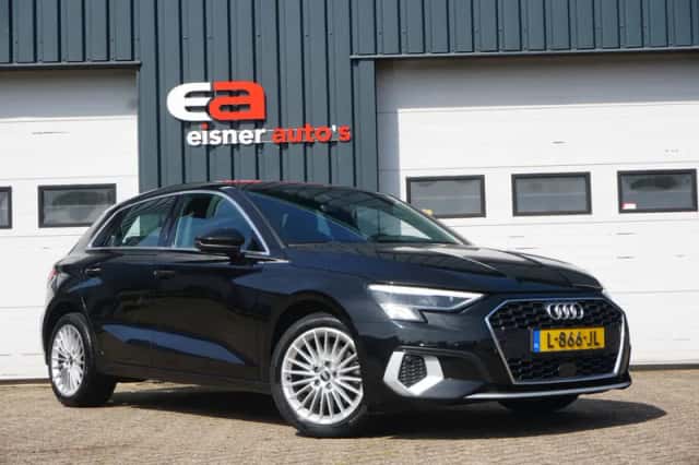 Audi A3 (2021) thumbnail 2