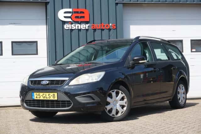 Ford Focus (2008) thumbnail 2