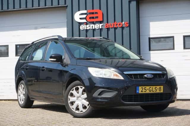 Ford Focus (2008) thumbnail 3