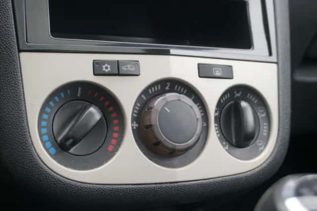 Opel Corsa (2007) thumbnail 6
