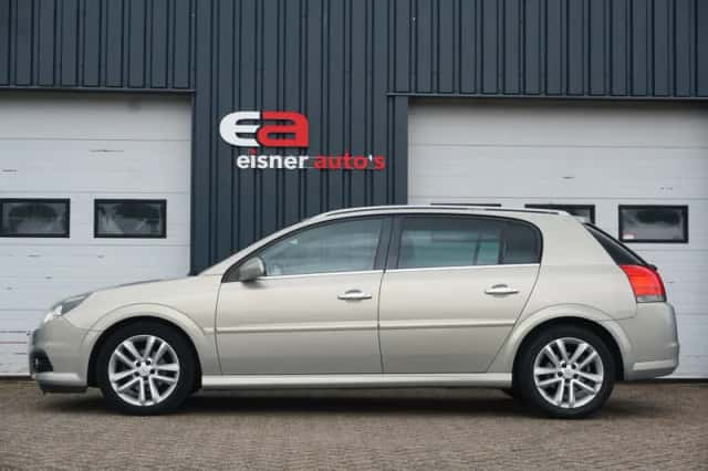 Opel Signum (2008) thumbnail 5