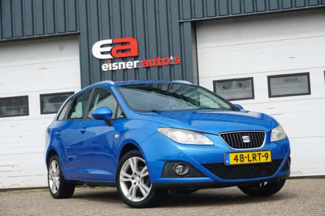 SEAT Ibiza (2010) thumbnail 2
