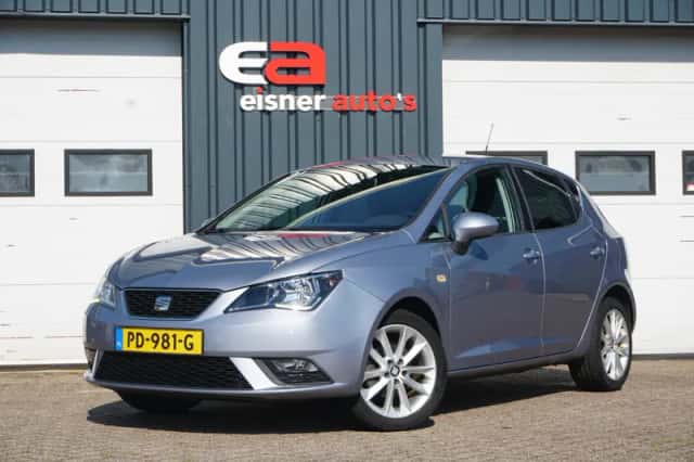 SEAT Ibiza (2017) thumbnail 2