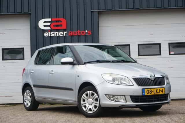 Škoda Fabia (2010) thumbnail 5