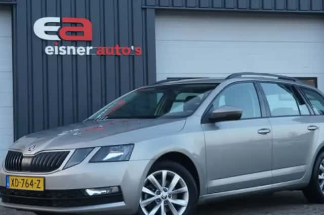Škoda Octavia (2019) thumbnail 1