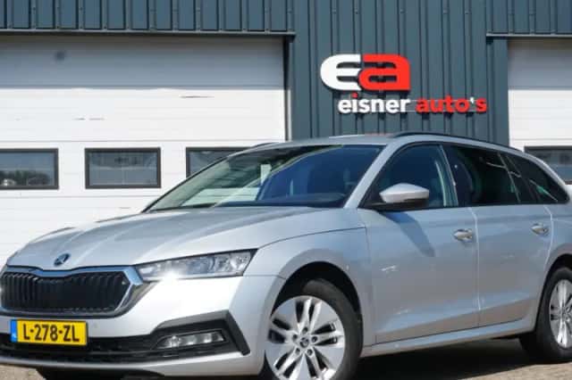 Škoda Octavia (2021) thumbnail 1