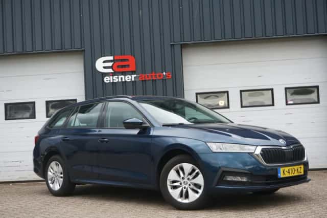 Škoda Octavia (2021) thumbnail 5