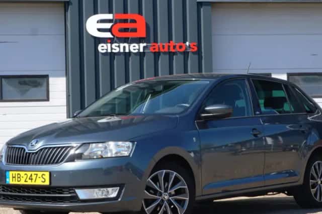 Škoda Rapid (2015) thumbnail 1