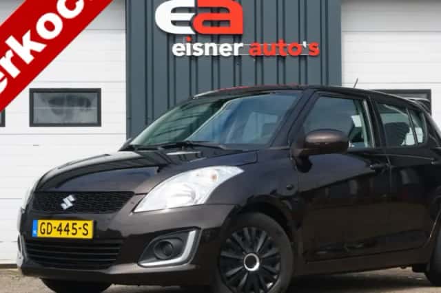 Suzuki Swift (2015) thumbnail 1