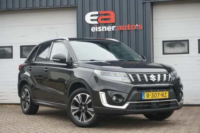 Suzuki Vitara (2022) thumbnail 4