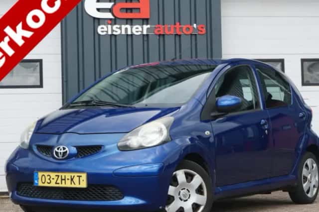 Toyota Aygo (2008) thumbnail 1