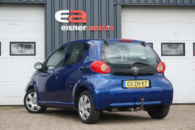 Toyota Aygo (2008) thumbnail 4