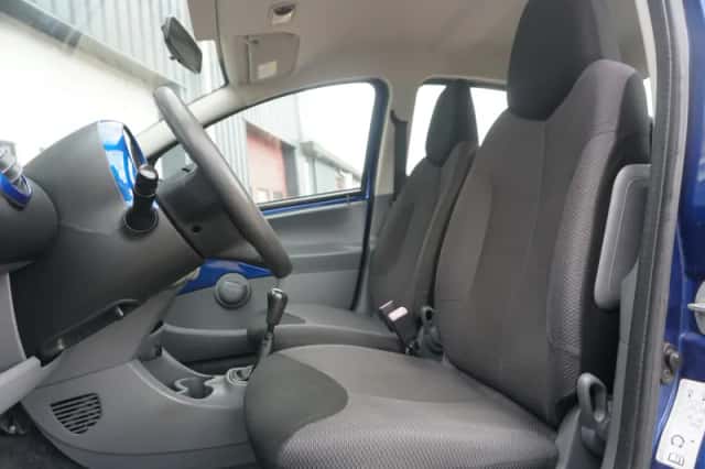 Toyota Aygo (2008) thumbnail 6