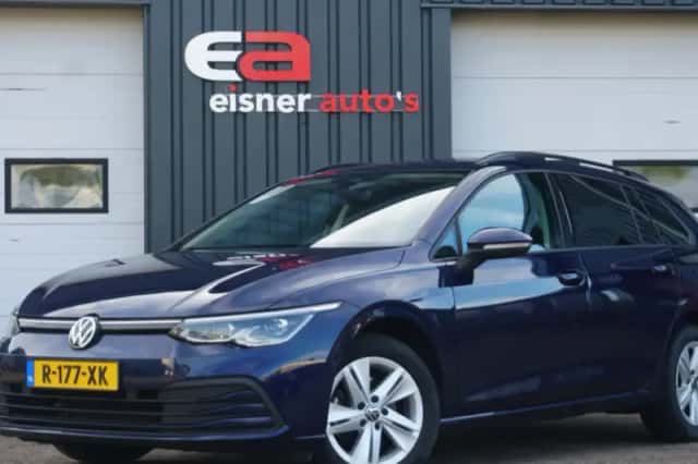 Volkswagen Golf (2021) thumbnail 1