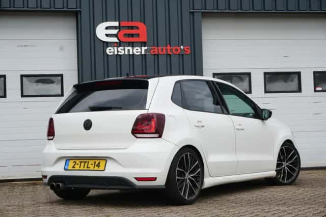 Volkswagen Polo (2010) thumbnail 4