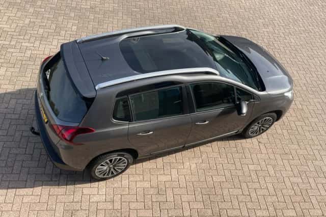 Peugeot 2008 (2017) thumbnail 6