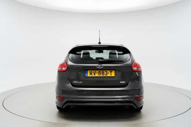 Ford Focus (2018) thumbnail 6